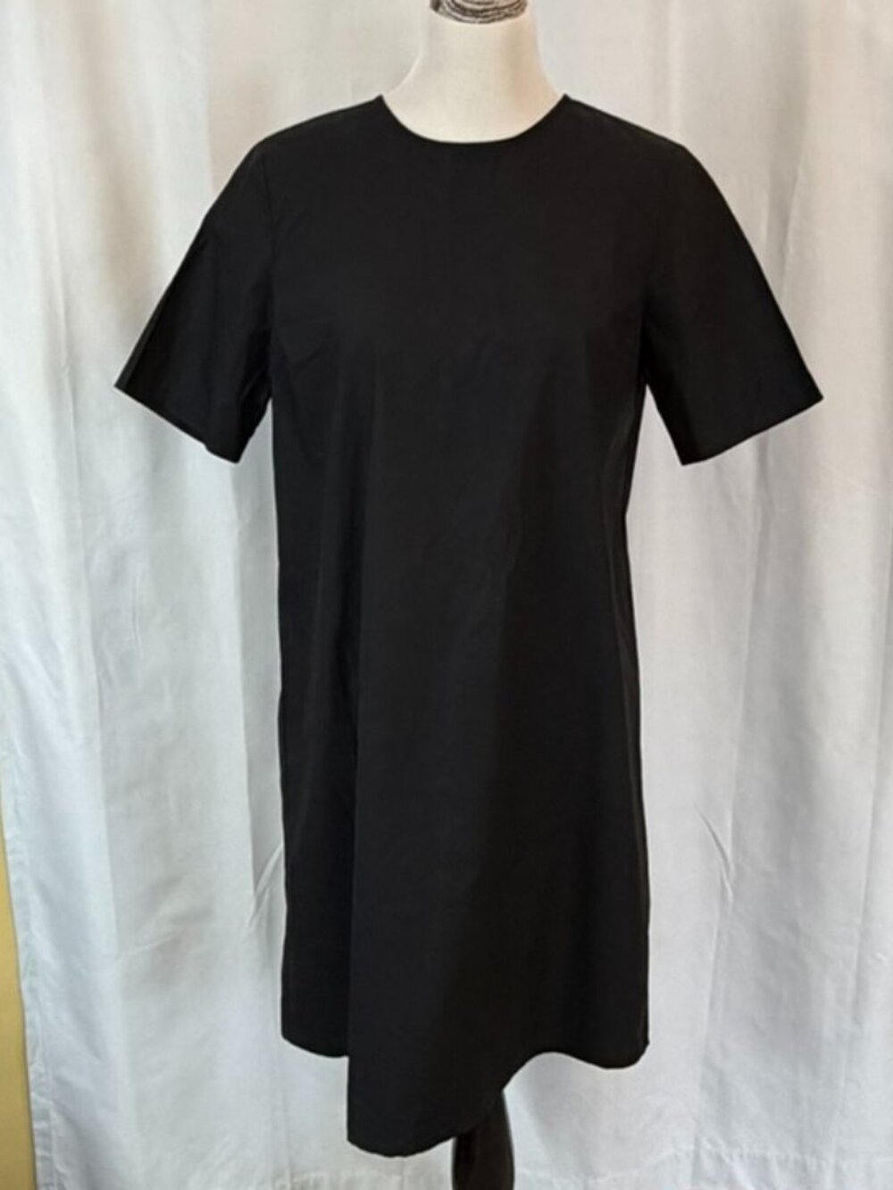 TOTOKAELO Shift Dress - Small